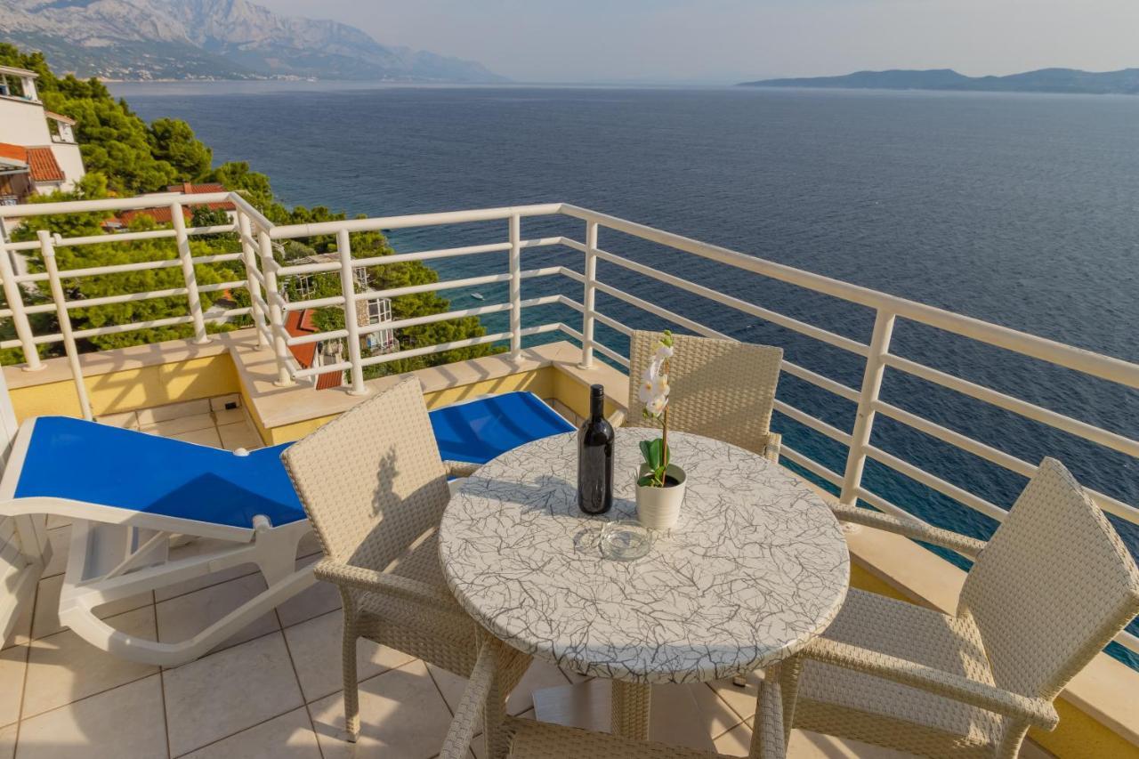 Luxury Apartments Villa Ruzmarina With New Heated Infinity Pool And Lounge Area Marusici  외부 사진