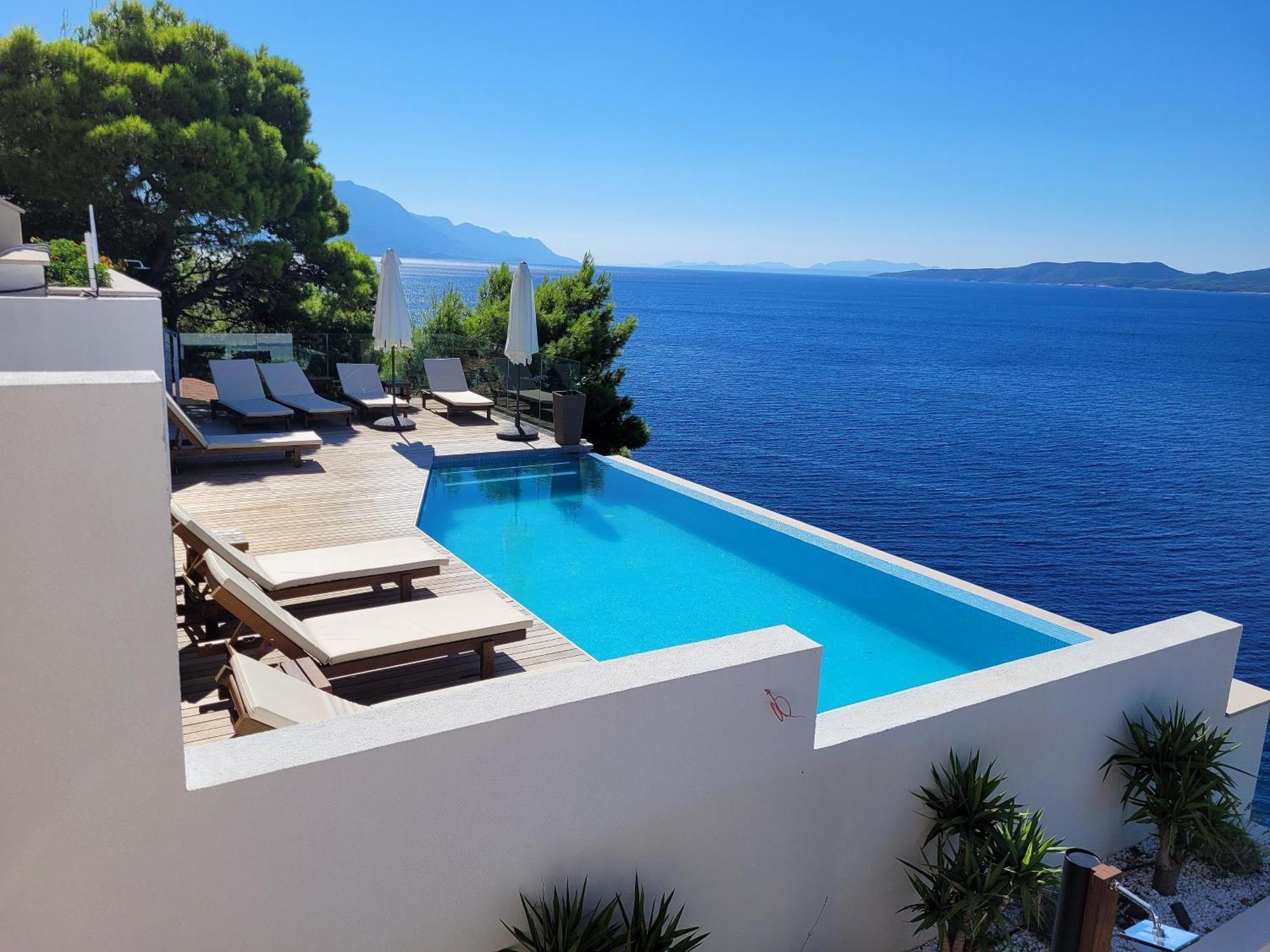 Luxury Apartments Villa Ruzmarina With New Heated Infinity Pool And Lounge Area Marusici  외부 사진