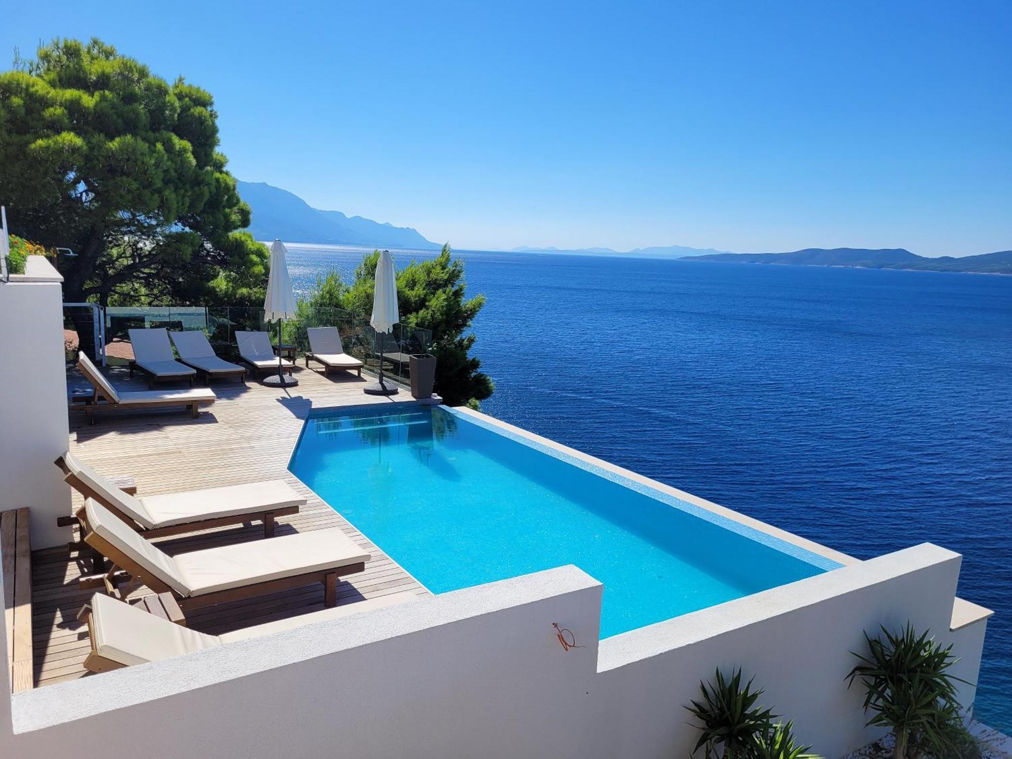 Luxury Apartments Villa Ruzmarina With New Heated Infinity Pool And Lounge Area Marusici  외부 사진